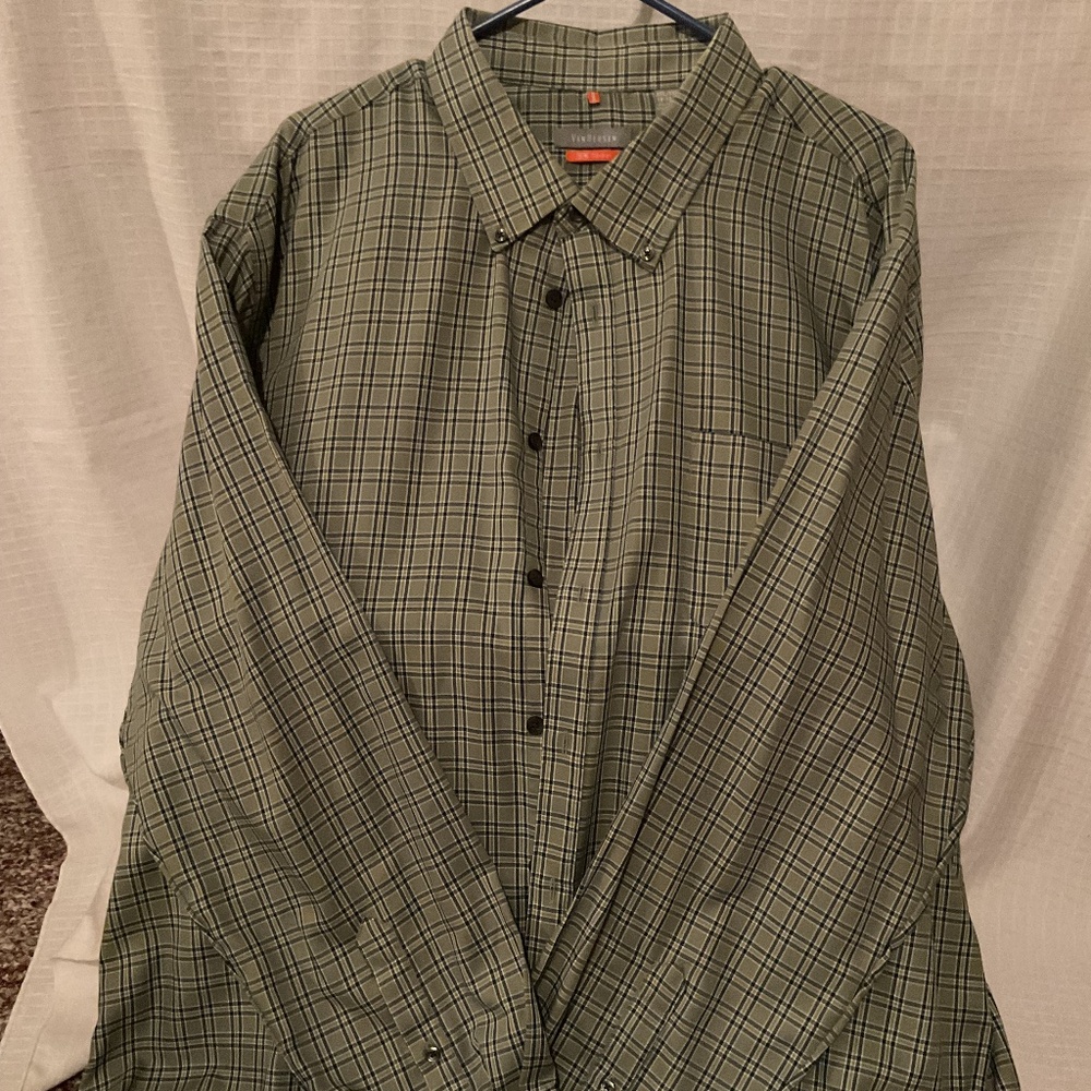 Men’s dress shirt